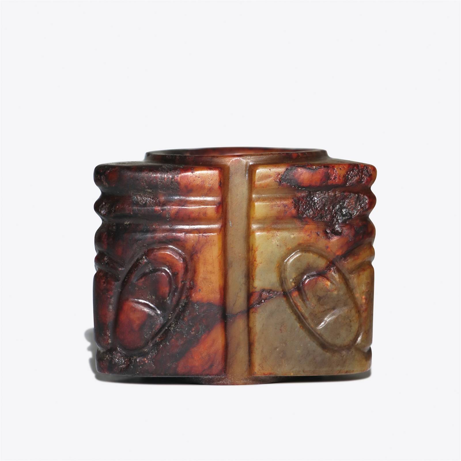 獸面紋三角玉琮