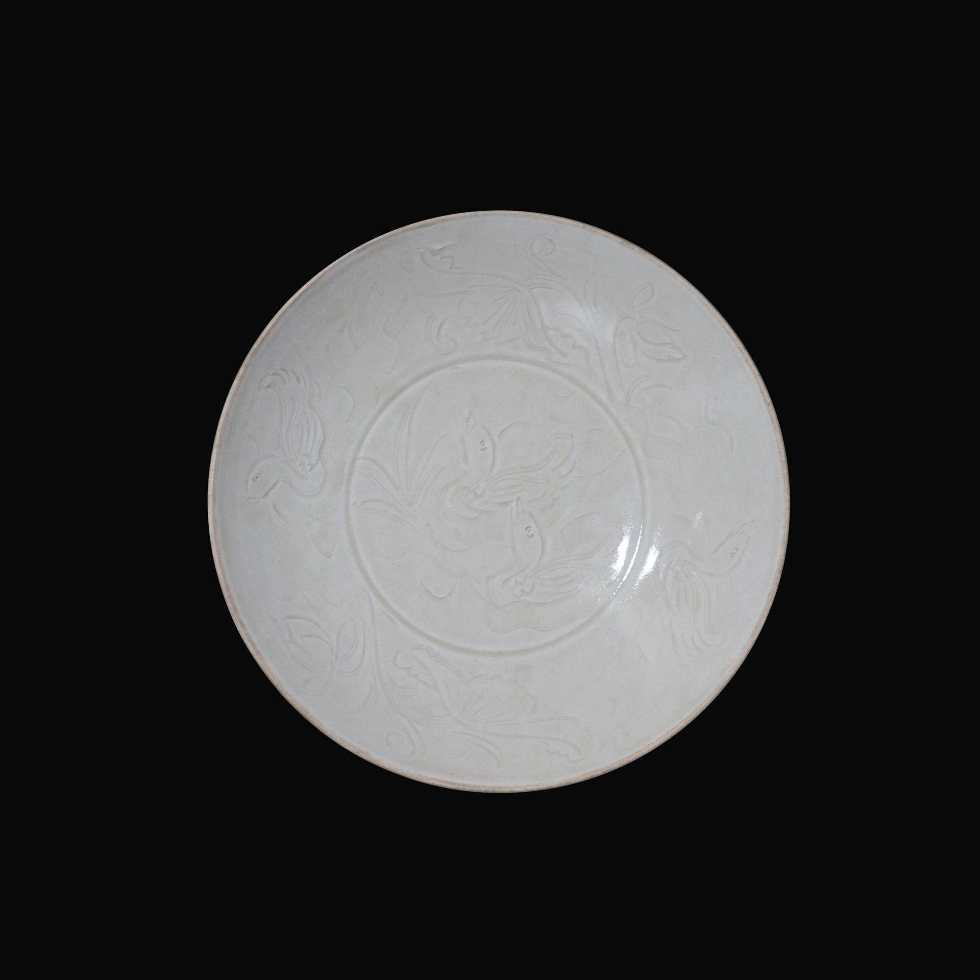 定窯鴛鴦戲水碗